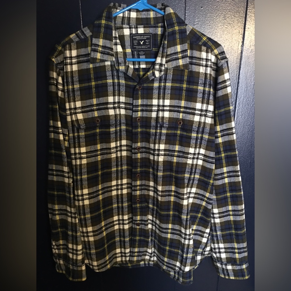 American Eagle Outfitters Heavy Plaid Long Sleeve Button Down Shirt Large